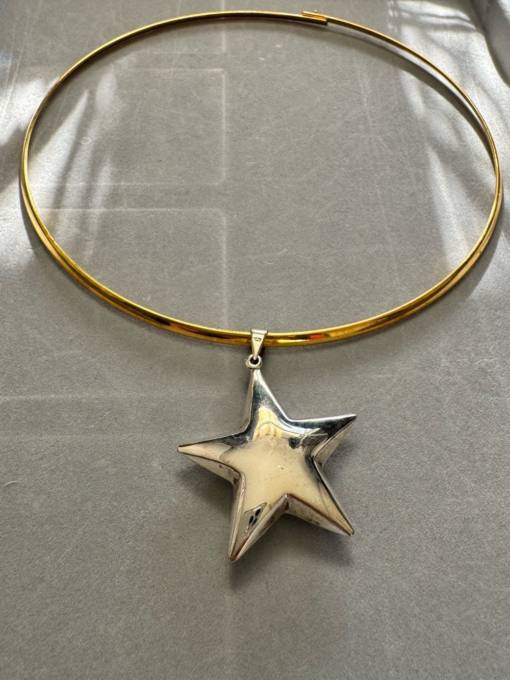 Gold Collar Choker Necklace with Silver Star Pendant